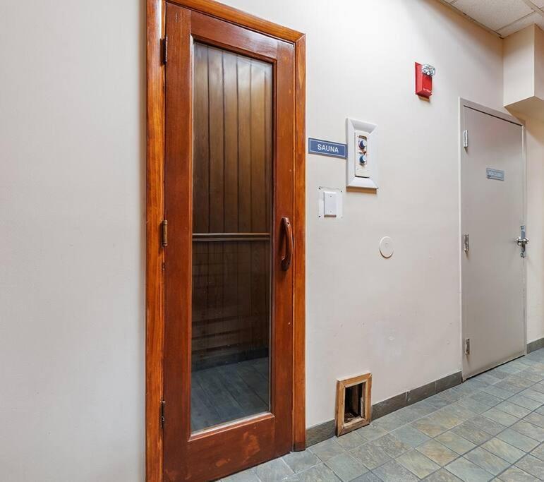 Apartamento Palms - Oceanfront Renovated King Bed Sauna Myrtle Beach
