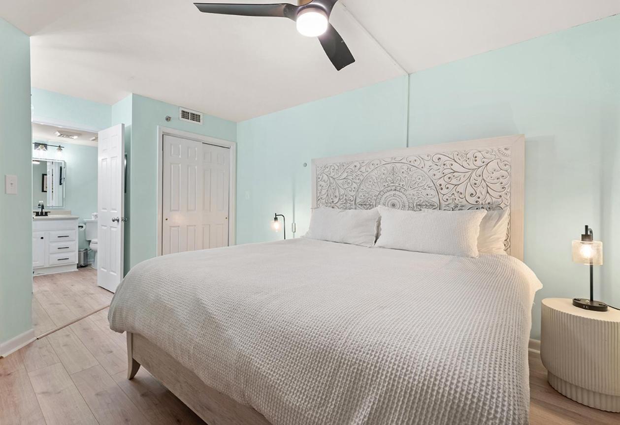 Apartamento Palms - Oceanfront Renovated King Bed Sauna *